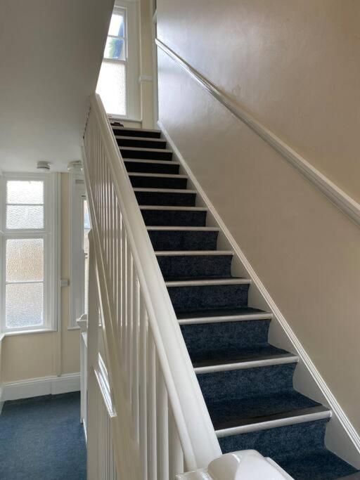 Herne Bay Central - 2 Minutes From Beach Apartment Εξωτερικό φωτογραφία